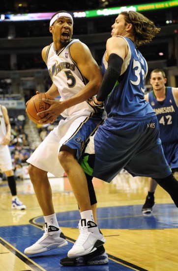 它不仅影响 它不仅影响